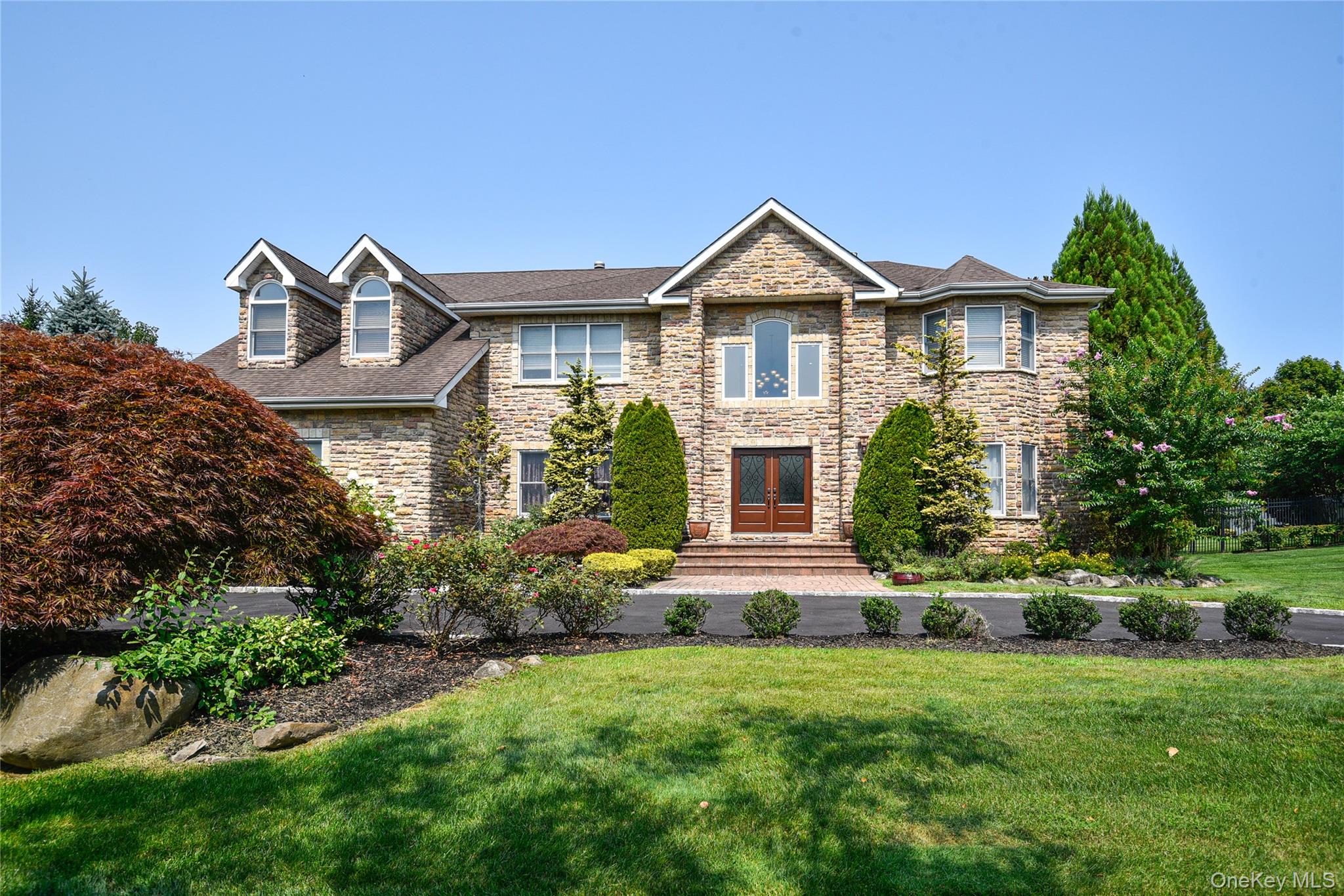 5 Home Court – For Sale