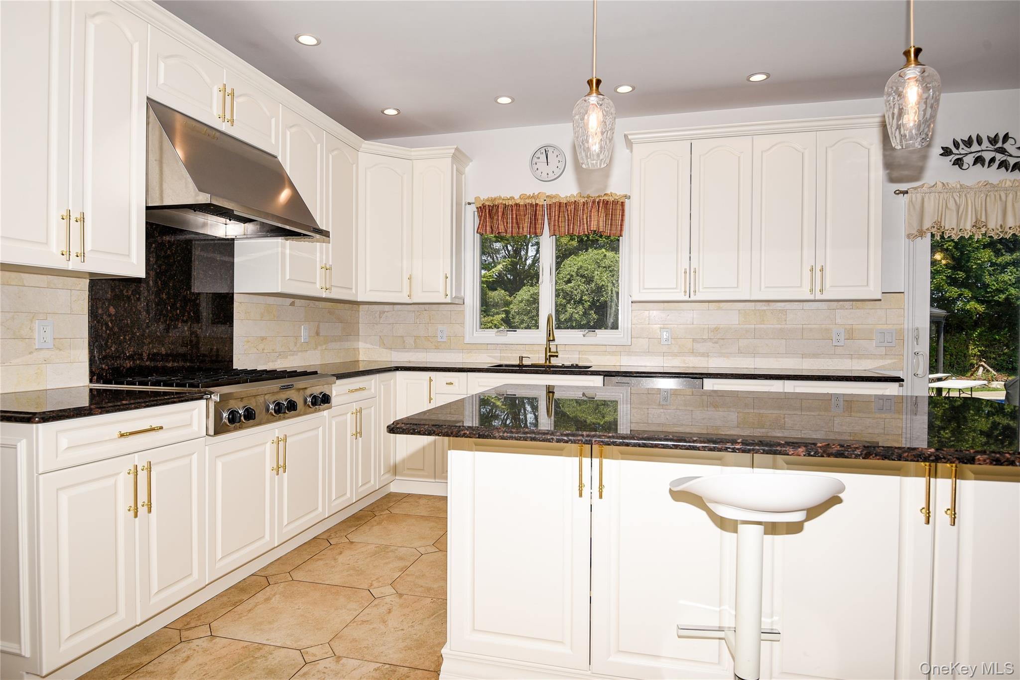 5 Home Court – For Sale photo 18