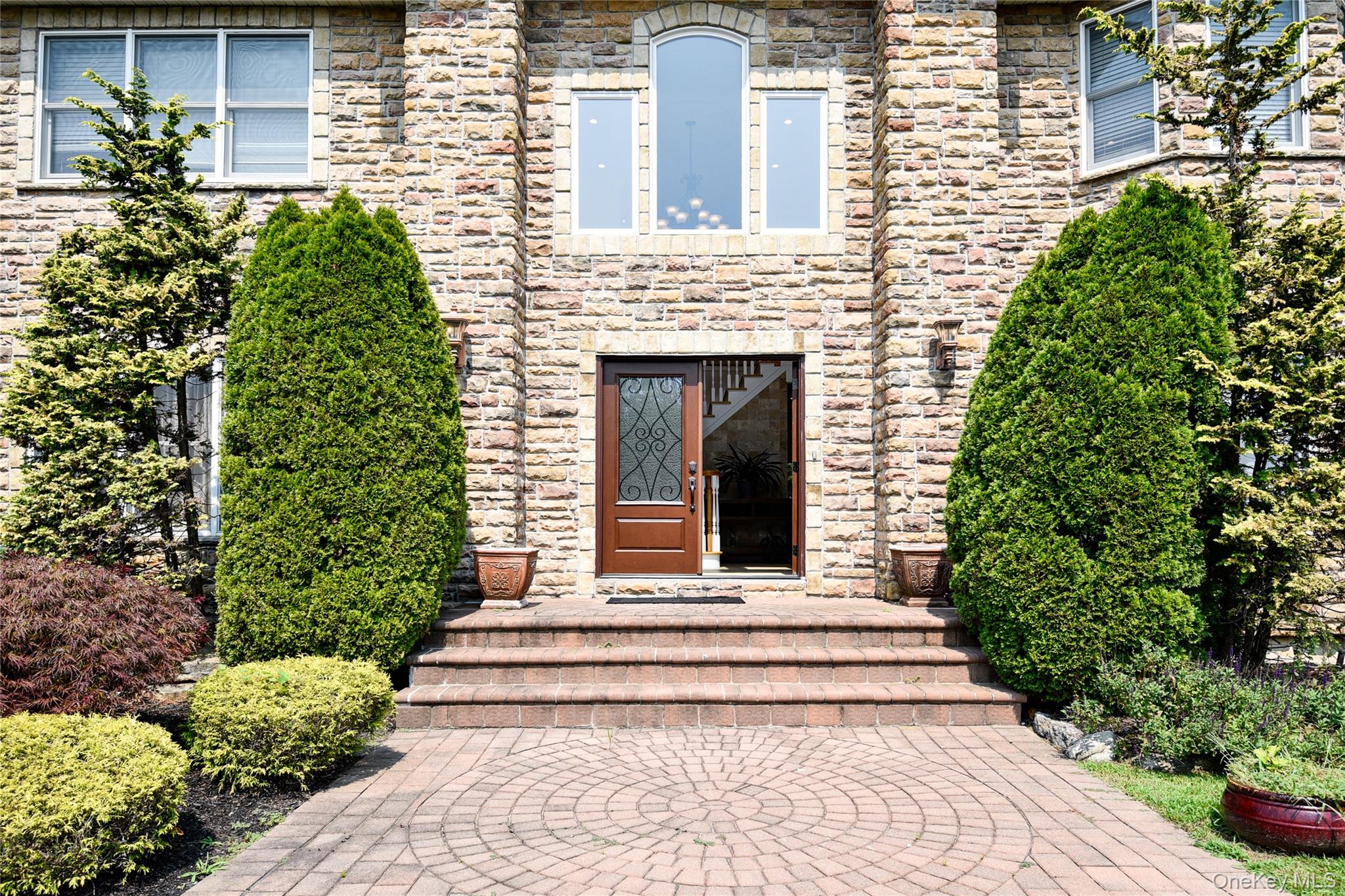 5 Home Court – For Sale photo 6