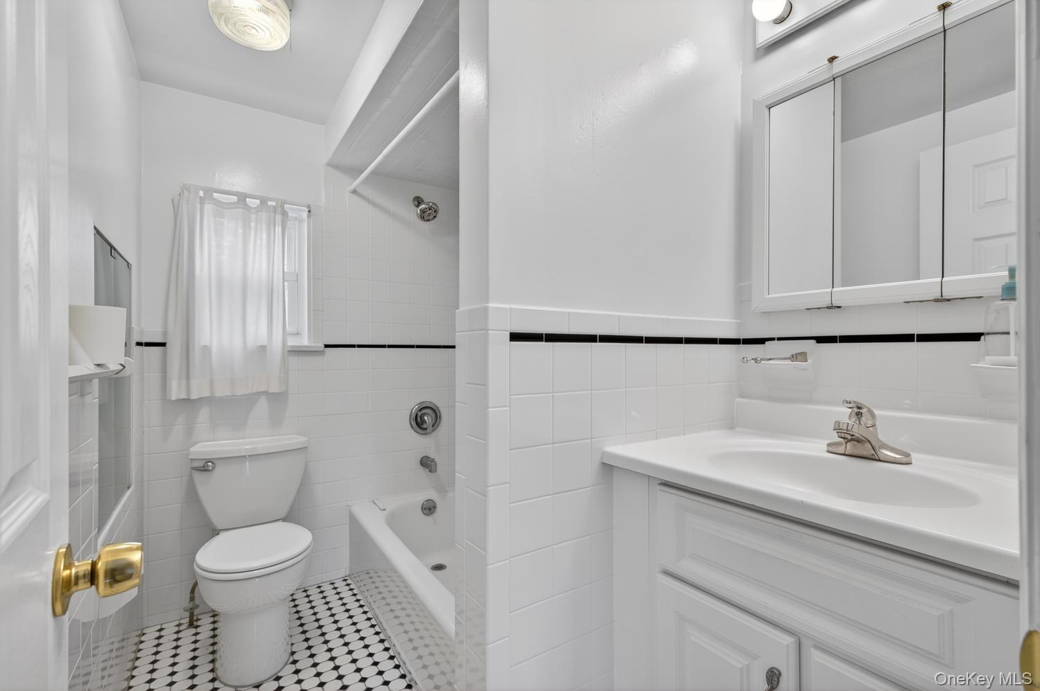 68A Graywood Road – For Rent photo 3
