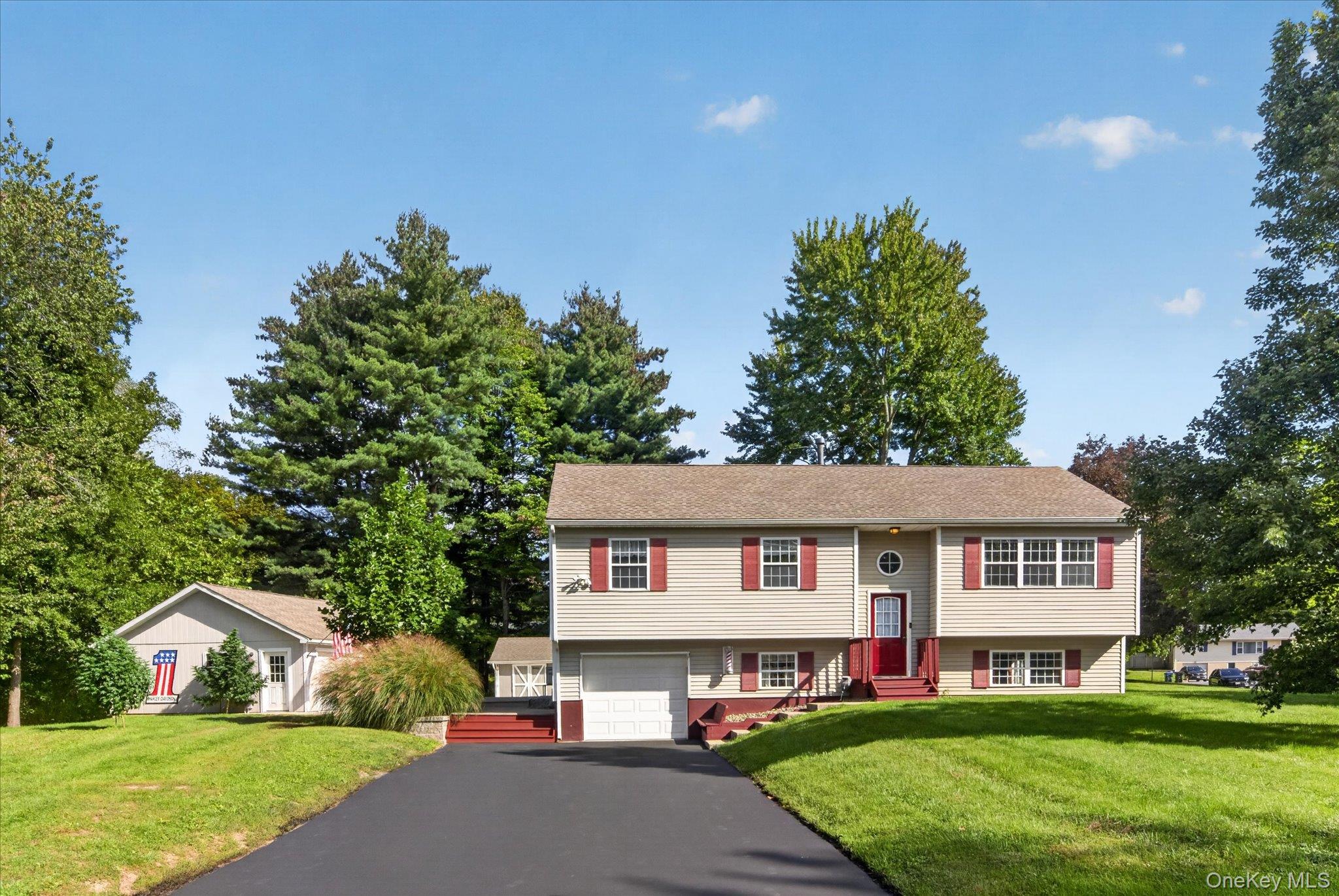 2 Linden Drive – For Sale