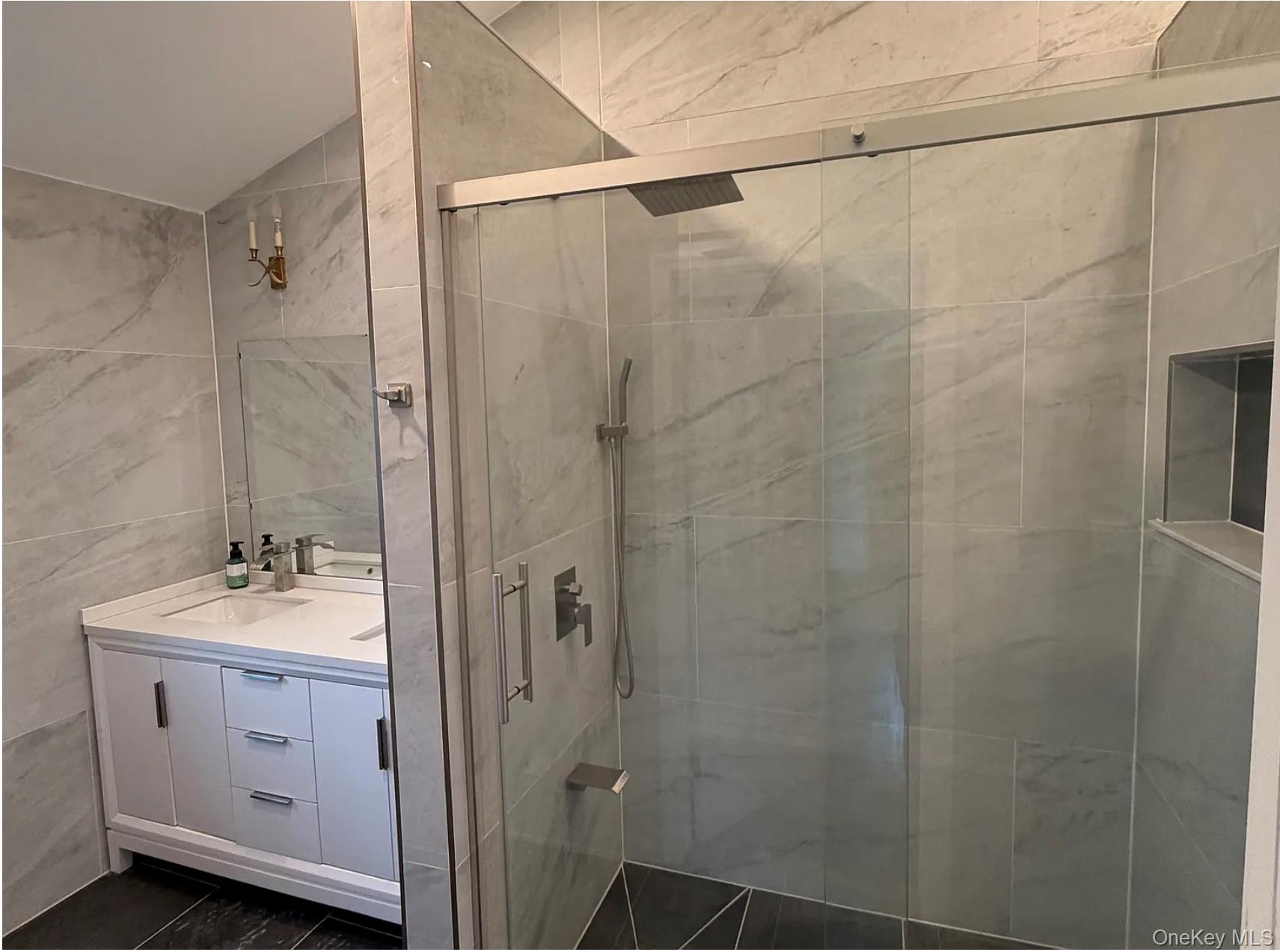 39 Jackson Street, Unit 2 photo 2