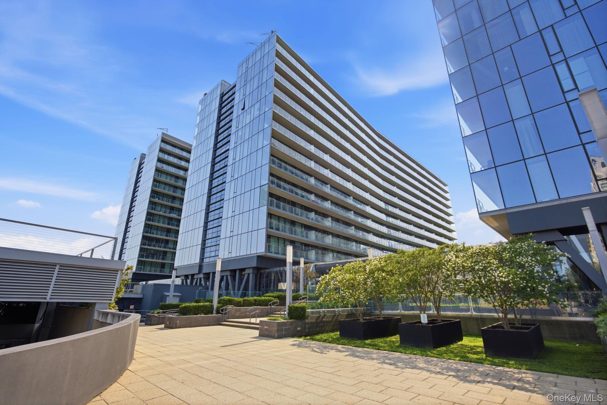 13101 40th Road, Unit 20Z
