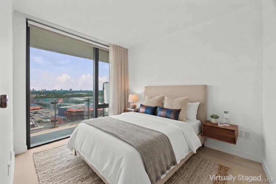 13101 40th Road, Unit 20Z photo 15