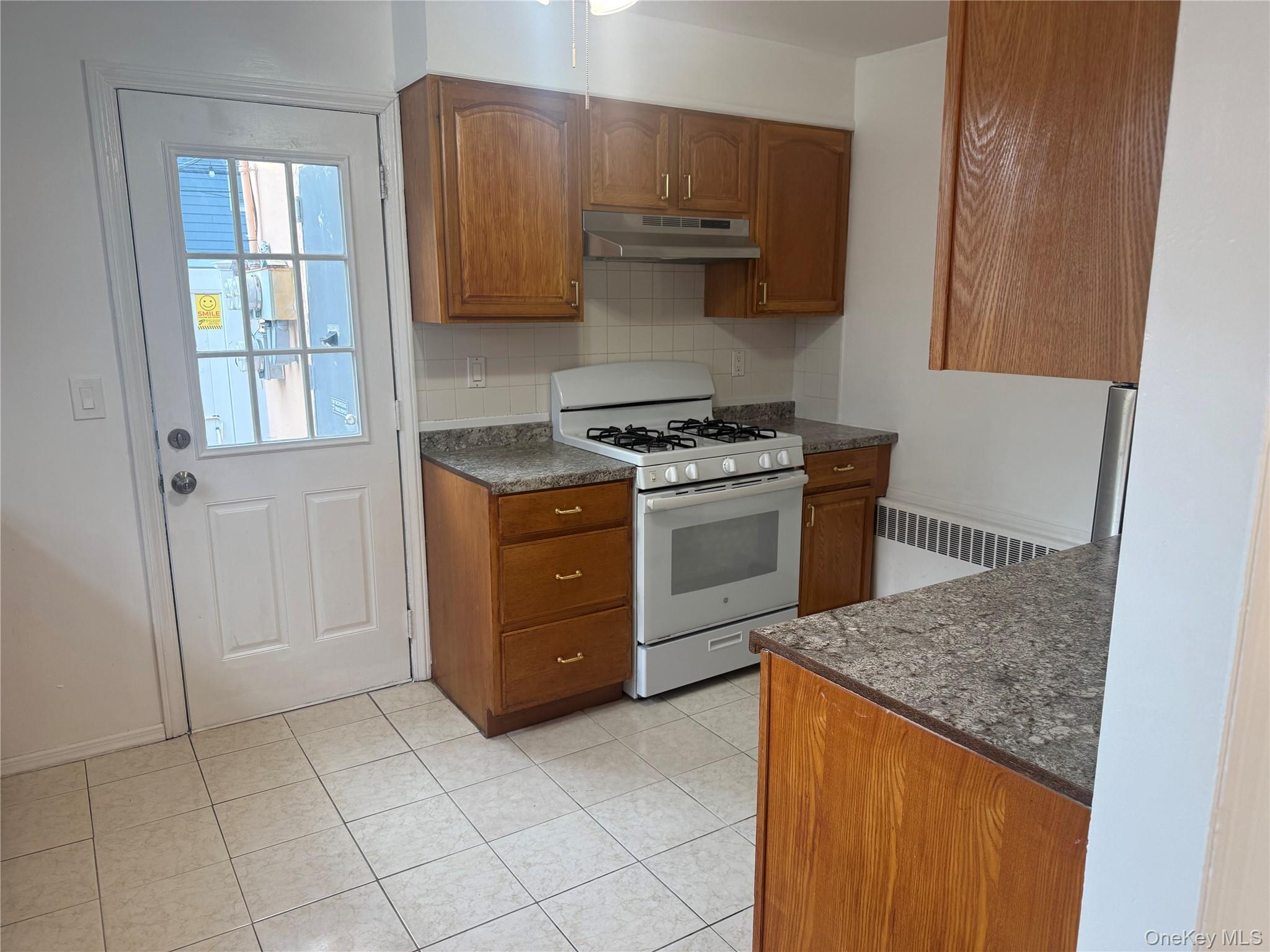 646 E Park Avenue – For Rent