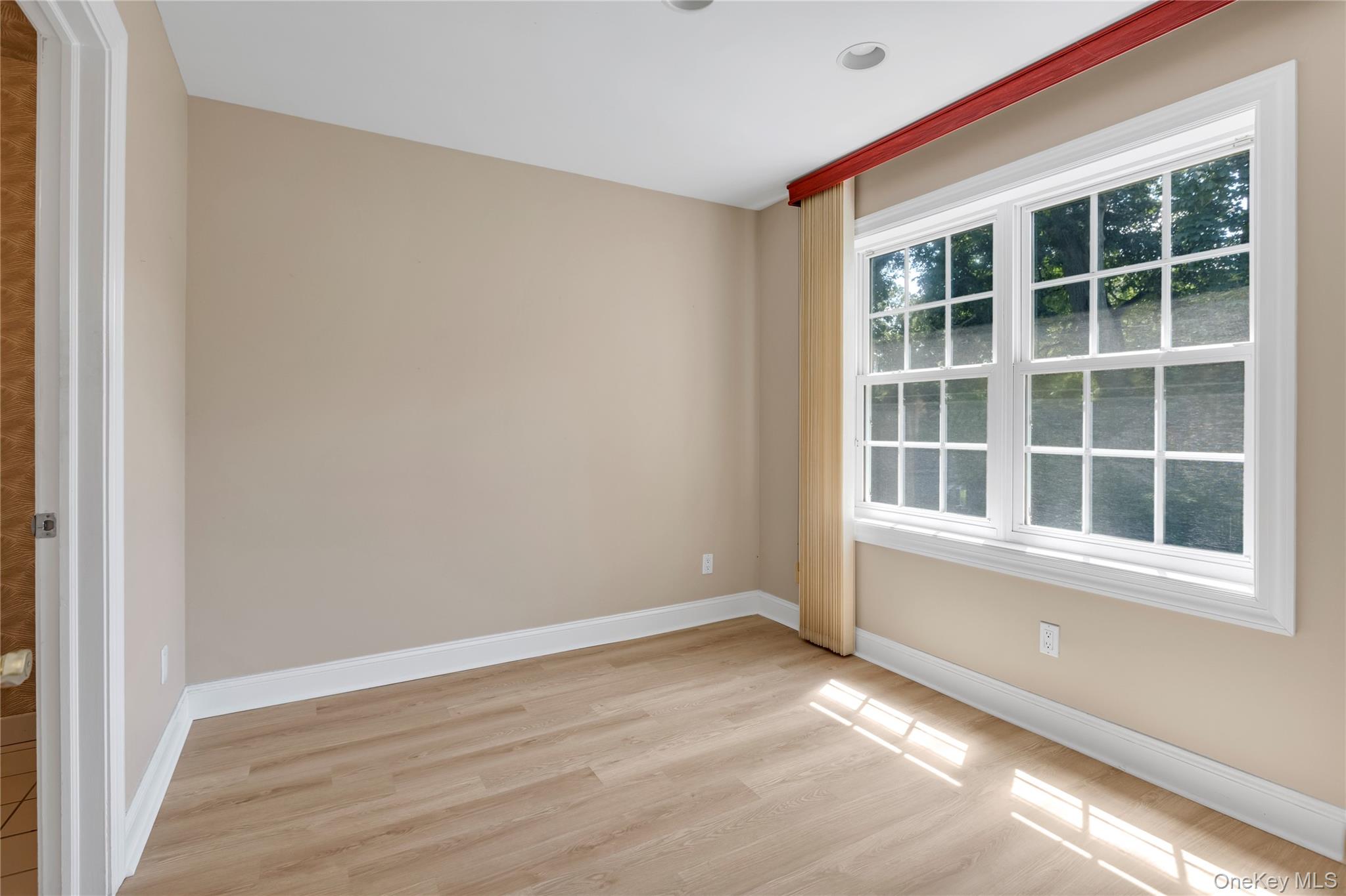 1118 Savoy Drive – For Sale photo 10