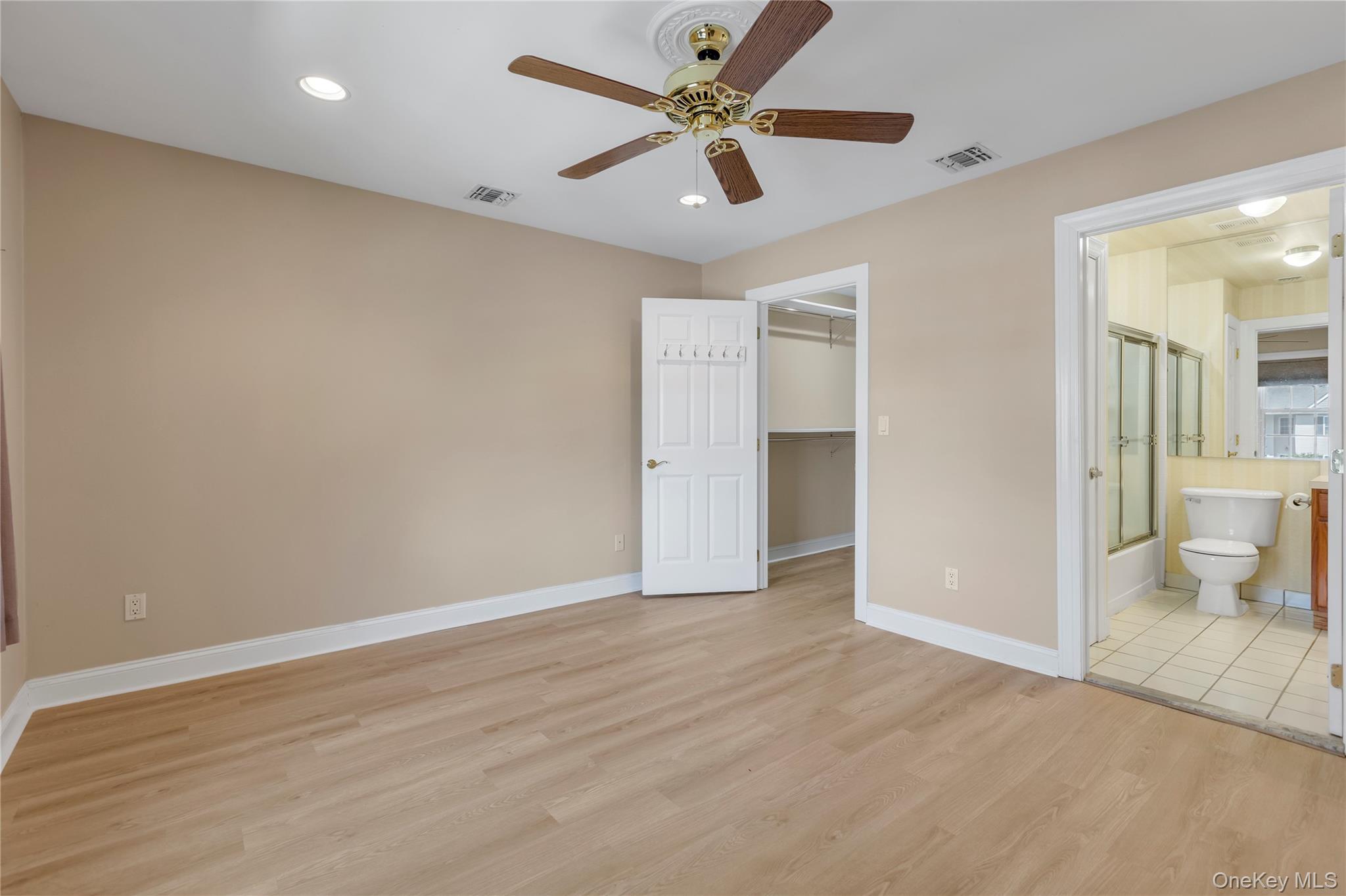 1118 Savoy Drive – For Sale photo 7