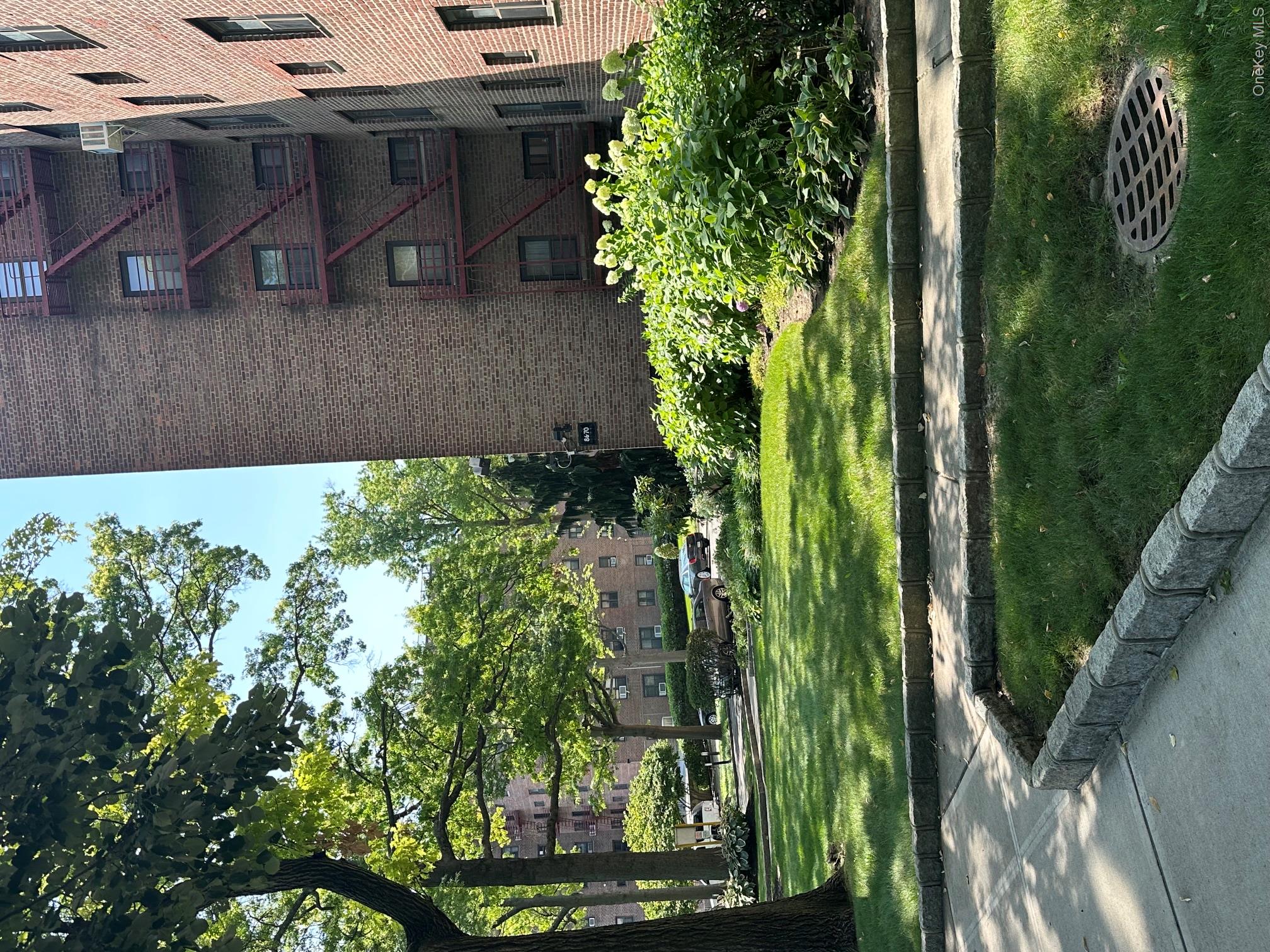 86-70 Francis Lewis Boulevard, Unit B65 photo 2