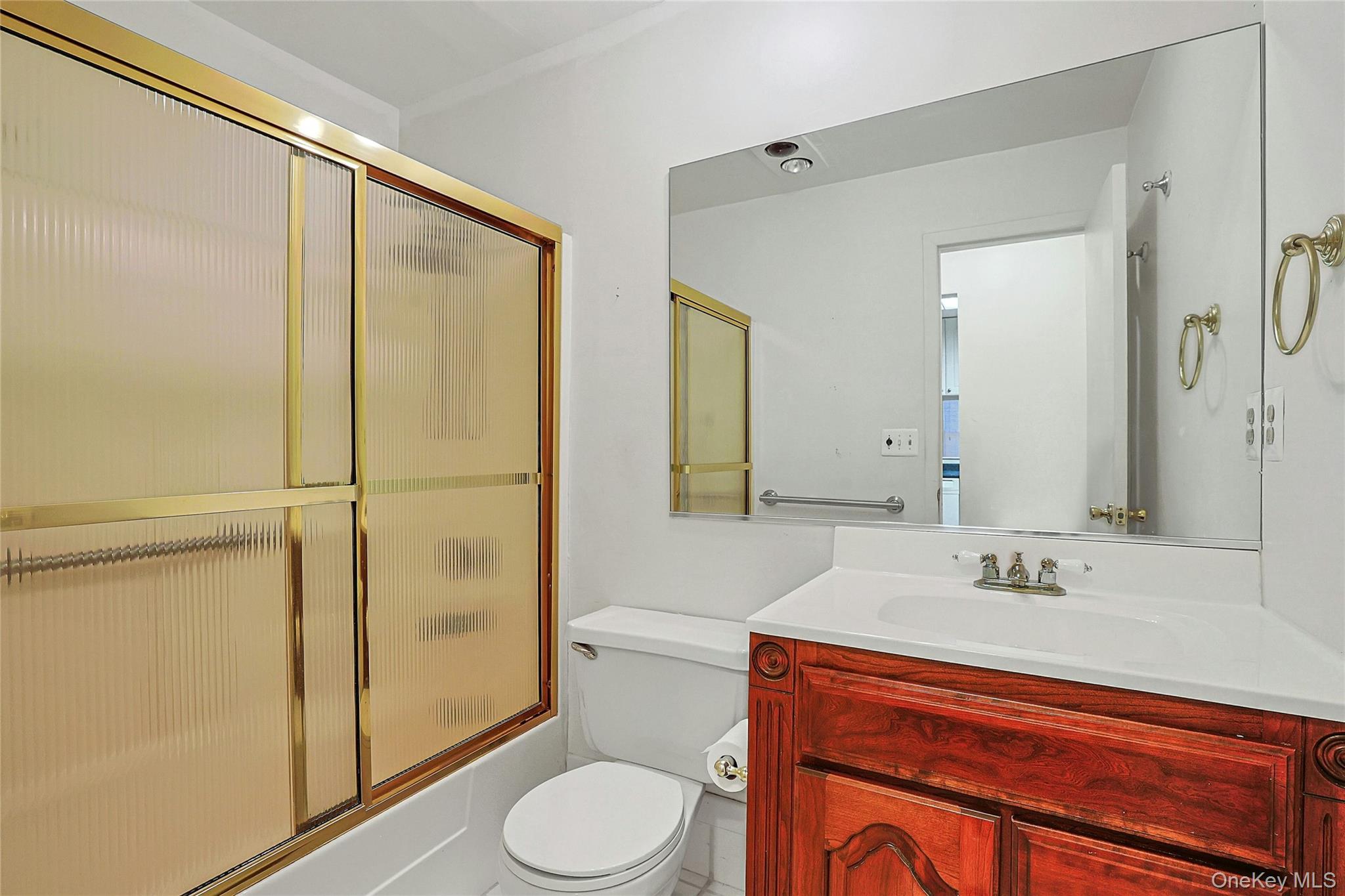 688 Sierra Vista Lane – For Sale photo 9