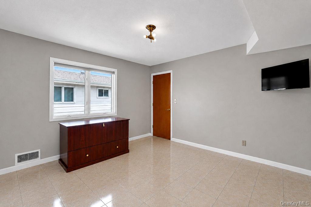 162-15 88th Street – For Sale photo 20