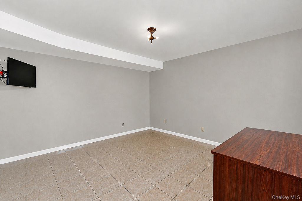 162-15 88th Street – For Sale photo 19