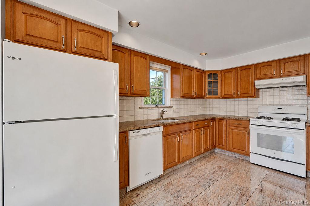 162-15 88th Street – For Sale photo 18