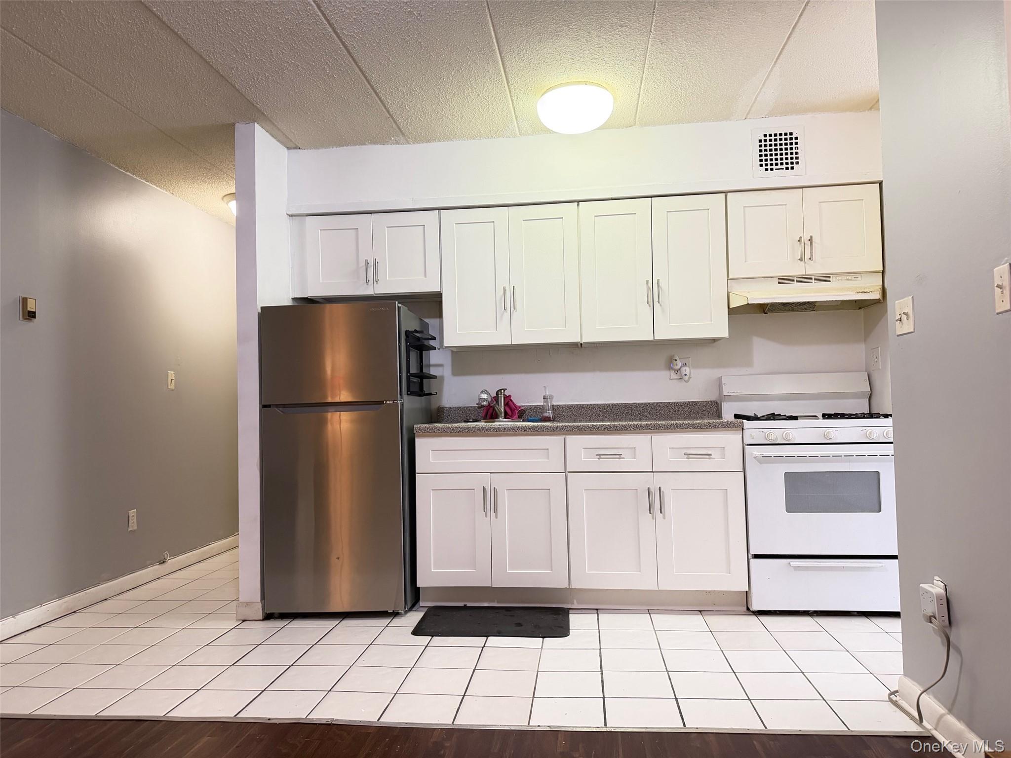 43-04 158th Street, Unit 3E photo 2