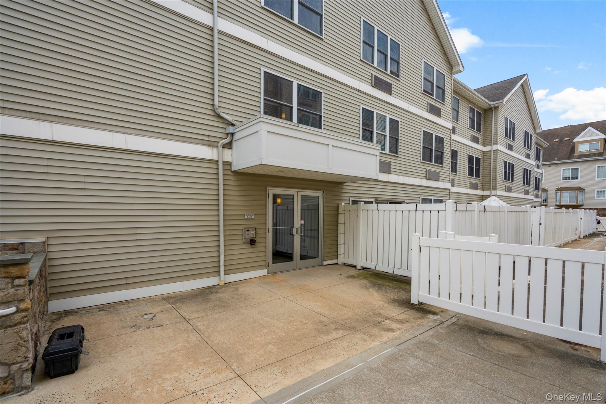 342 Westchester Avenue, Unit 25E photo 4