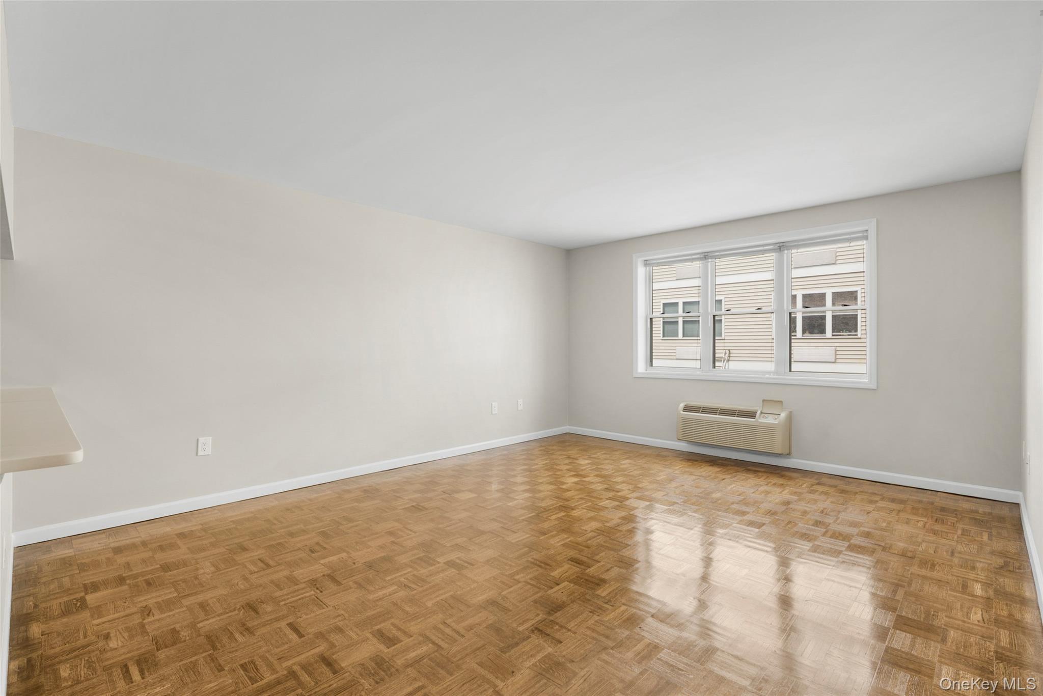 342 Westchester Avenue, Unit 25E photo 8