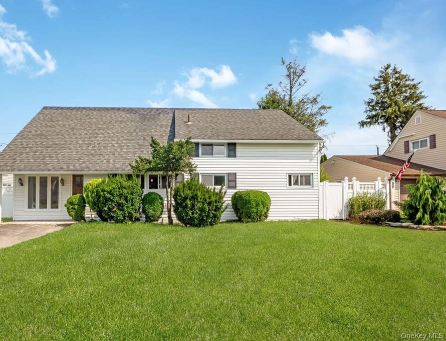 85 Twin Lane N – For Sale photo 2