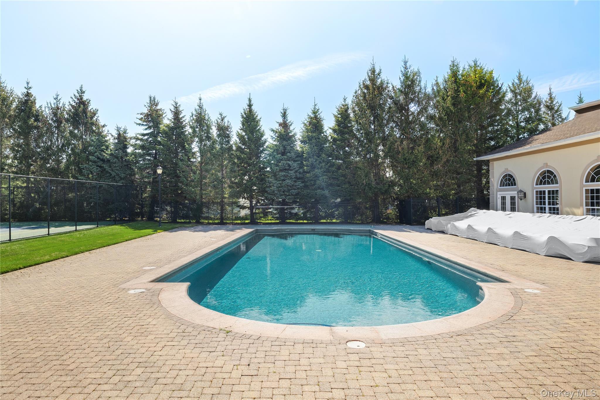 131 Constantine Way – For Sale photo 23