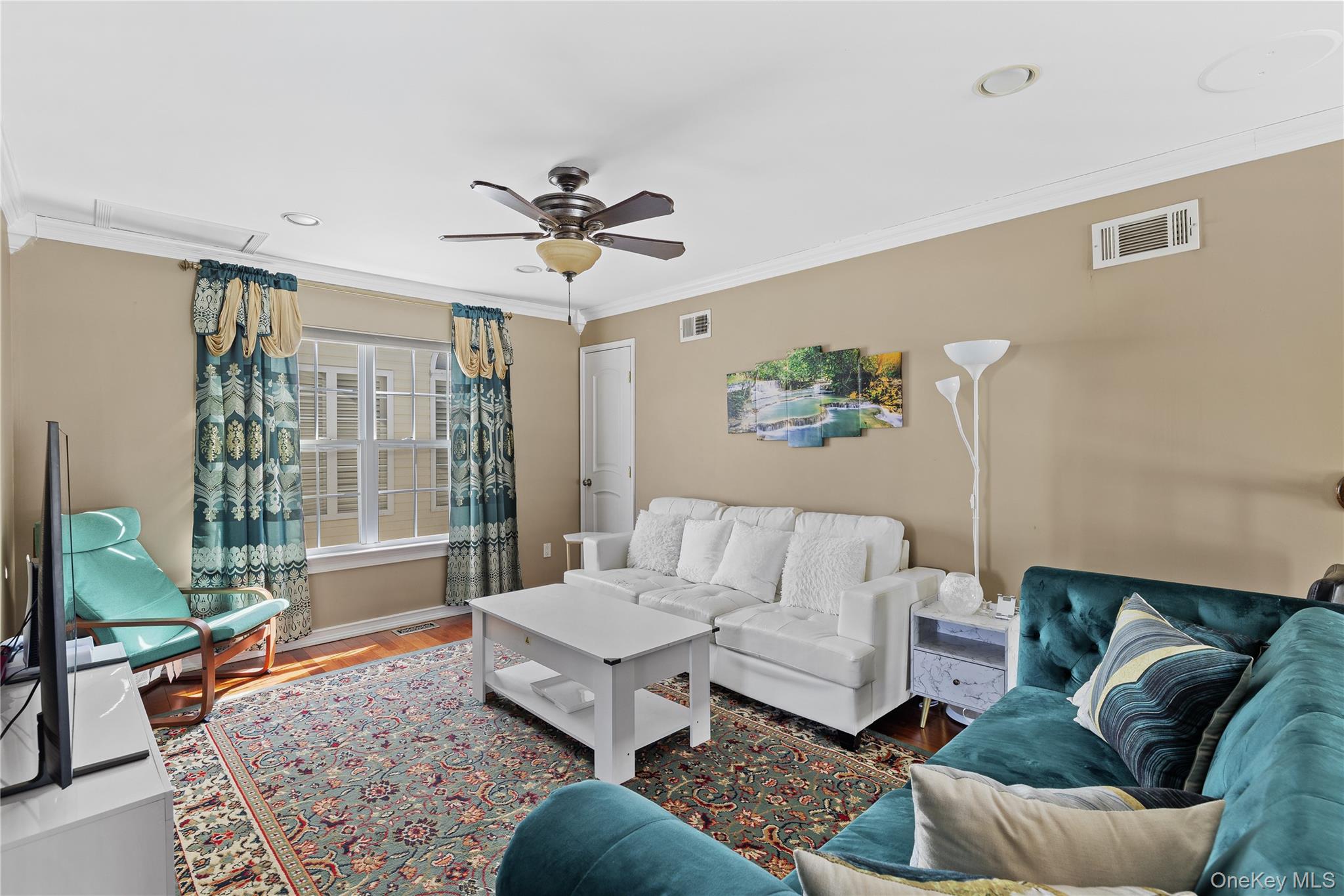 131 Constantine Way – For Sale photo 16