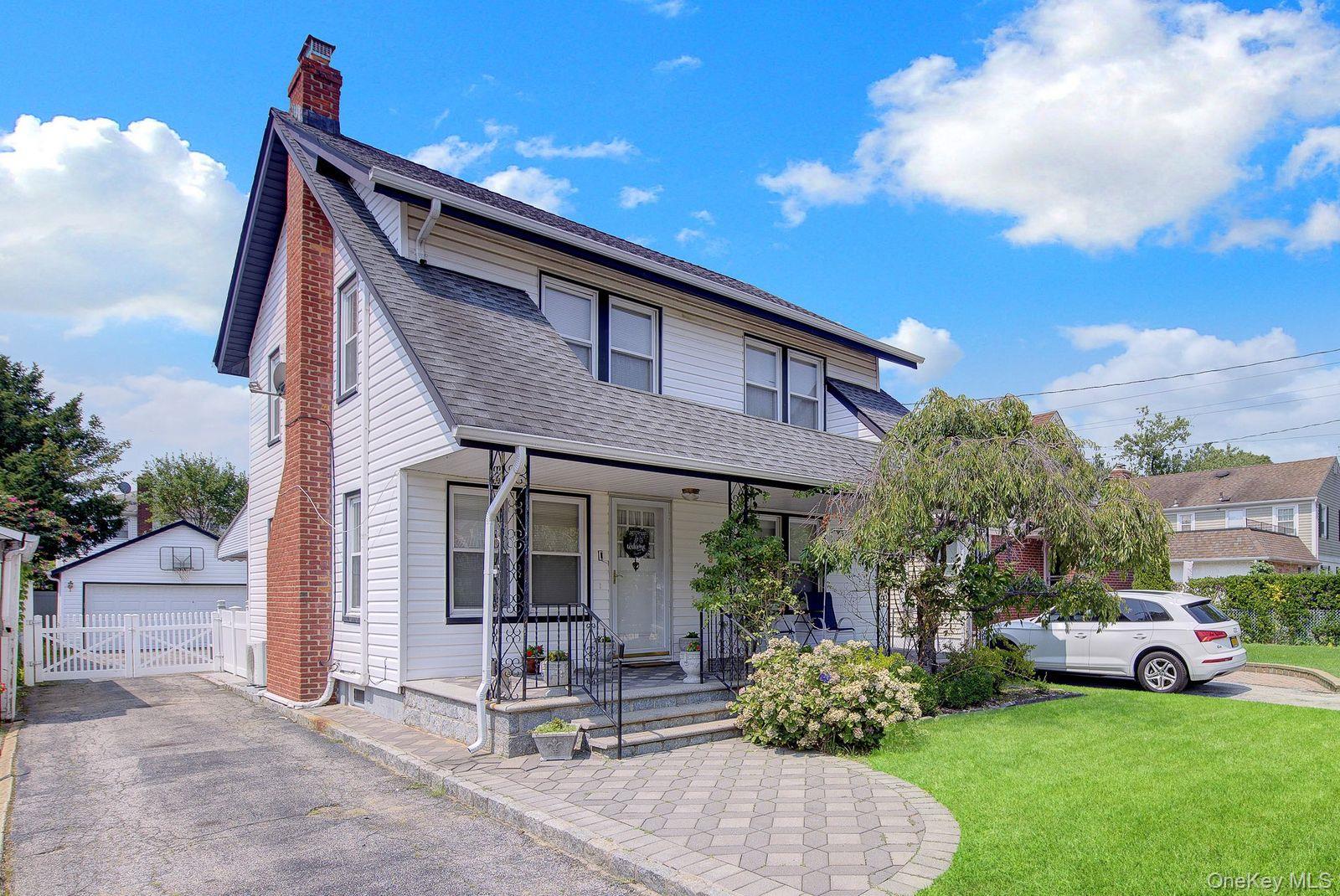 9 Christabel Street – For Sale photo 2