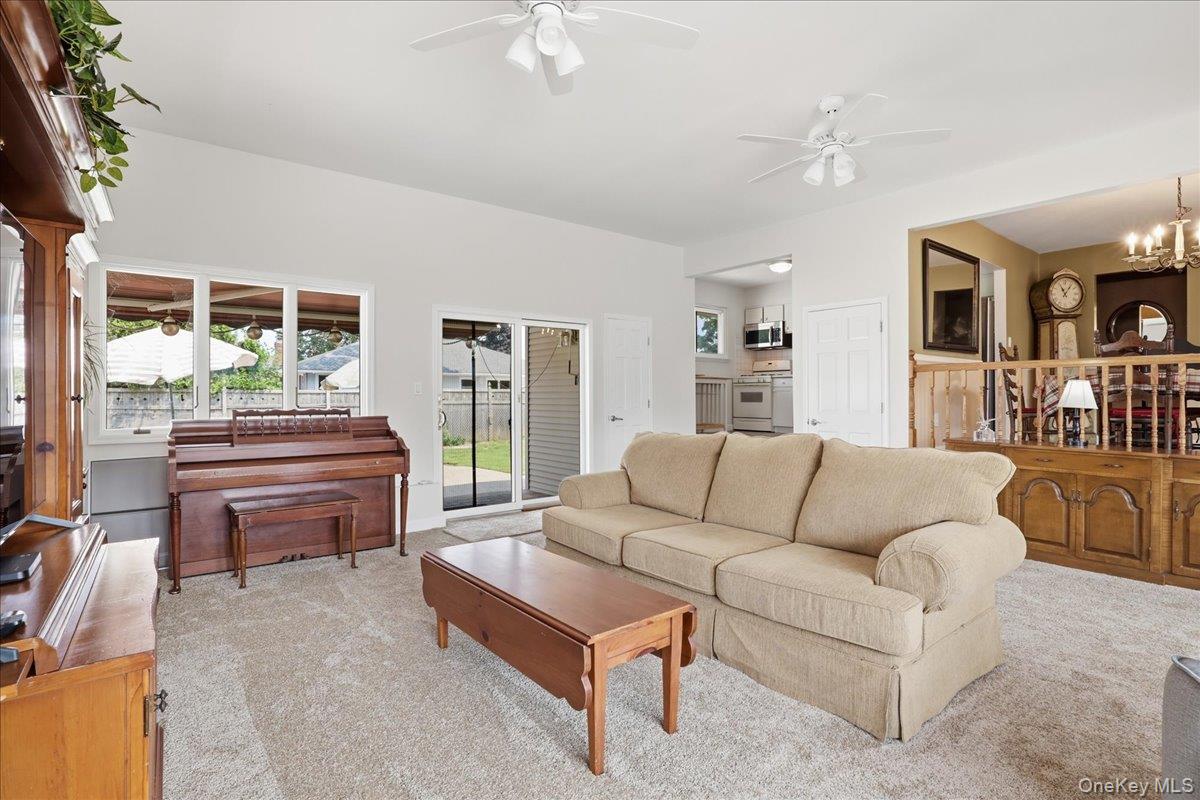 2 6th Avenue – For Sale photo 6