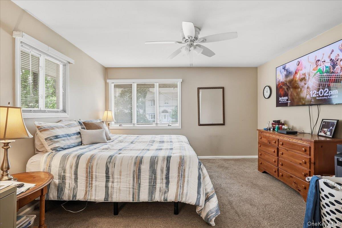 2 6th Avenue – For Sale photo 18