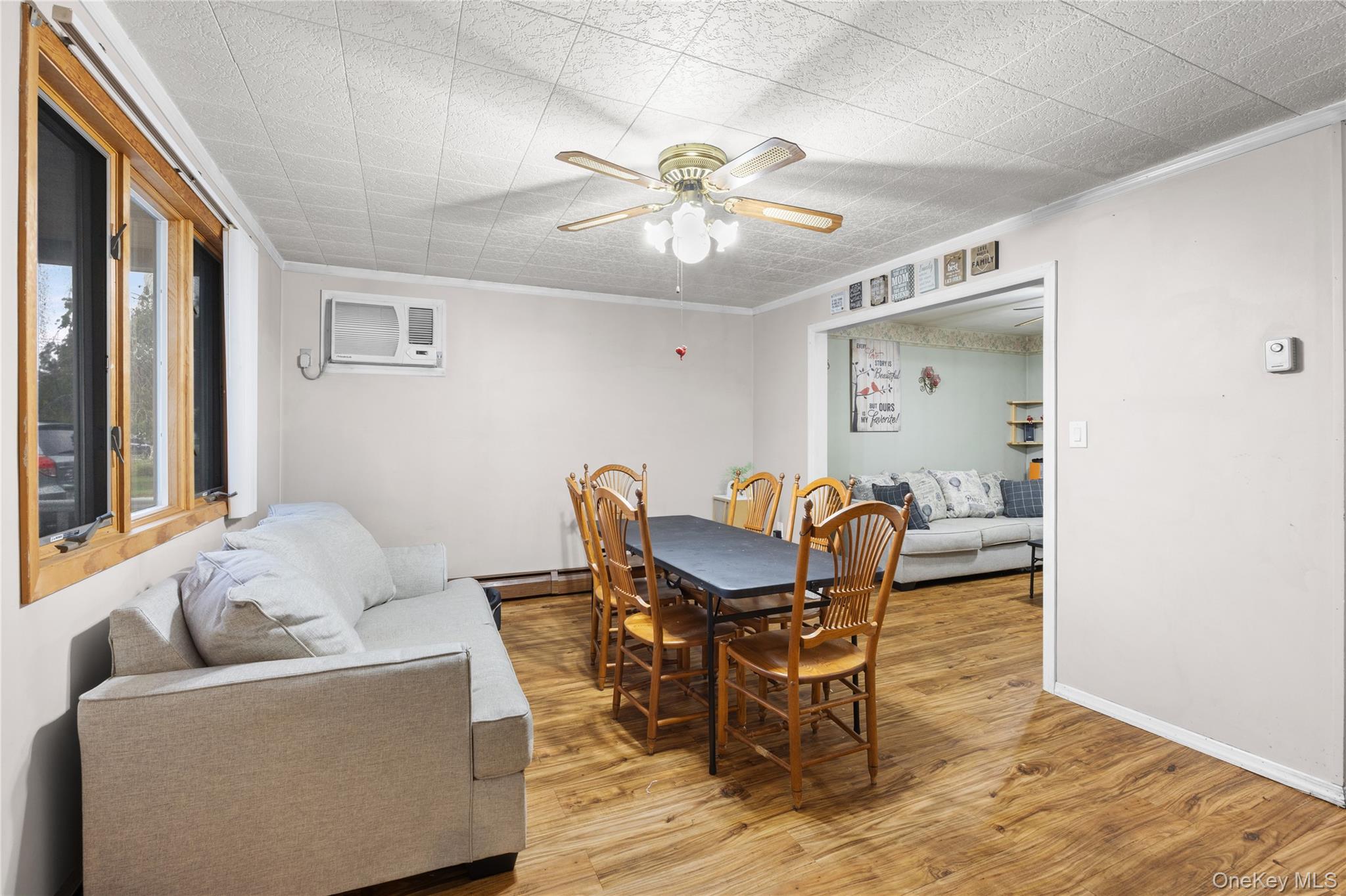 28 Book Lane – For Sale photo 8