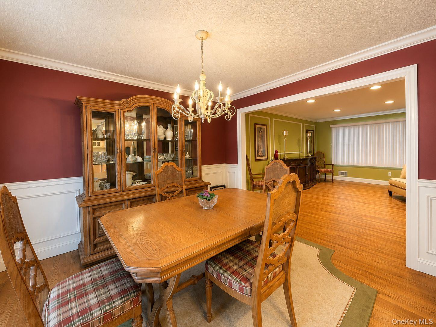 38 York Drive – For Sale photo 5
