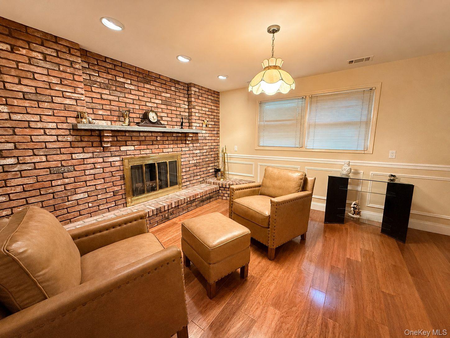 38 York Drive – For Sale photo 7