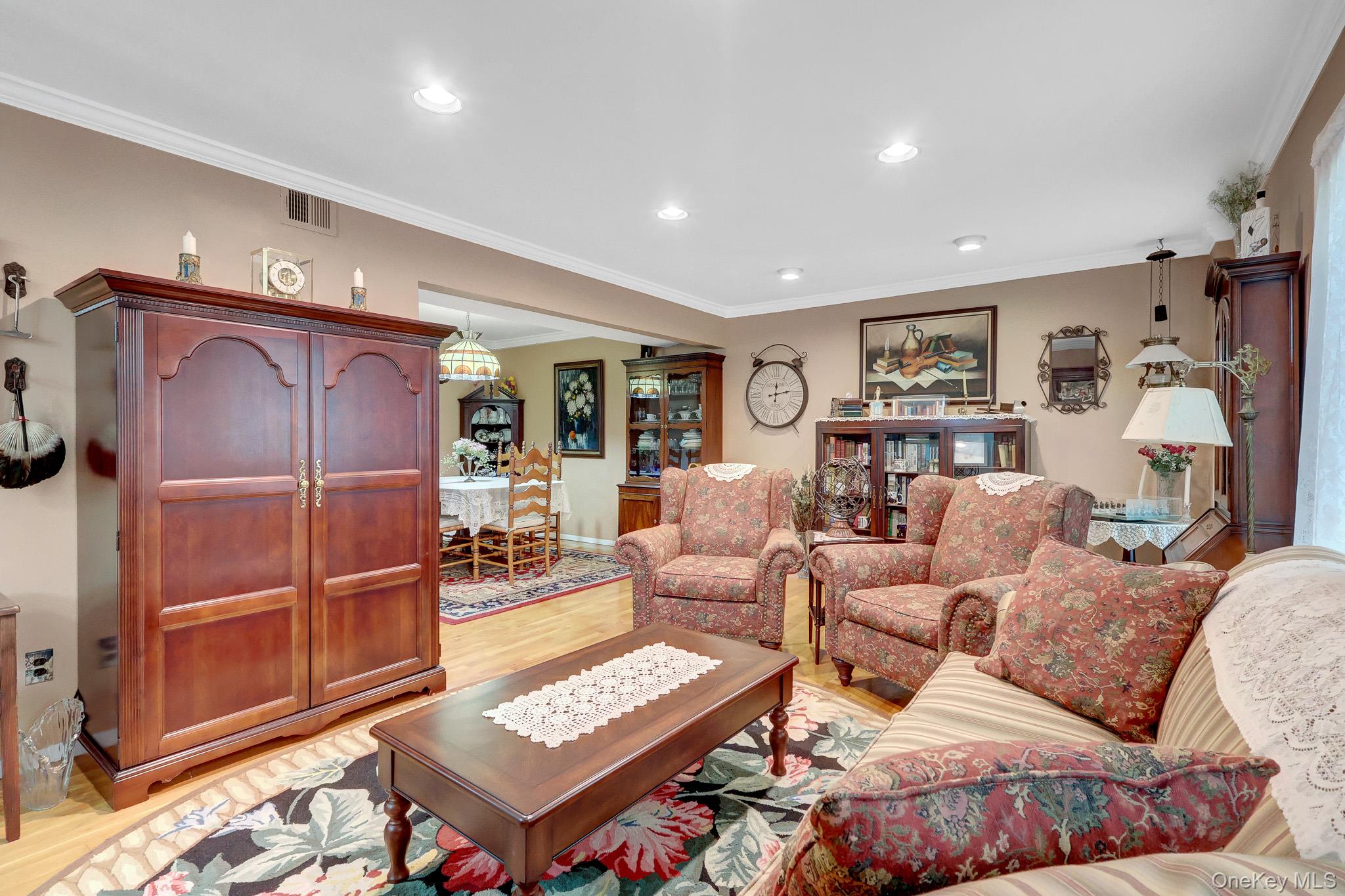 11 Clubhouse Court – For Sale photo 8
