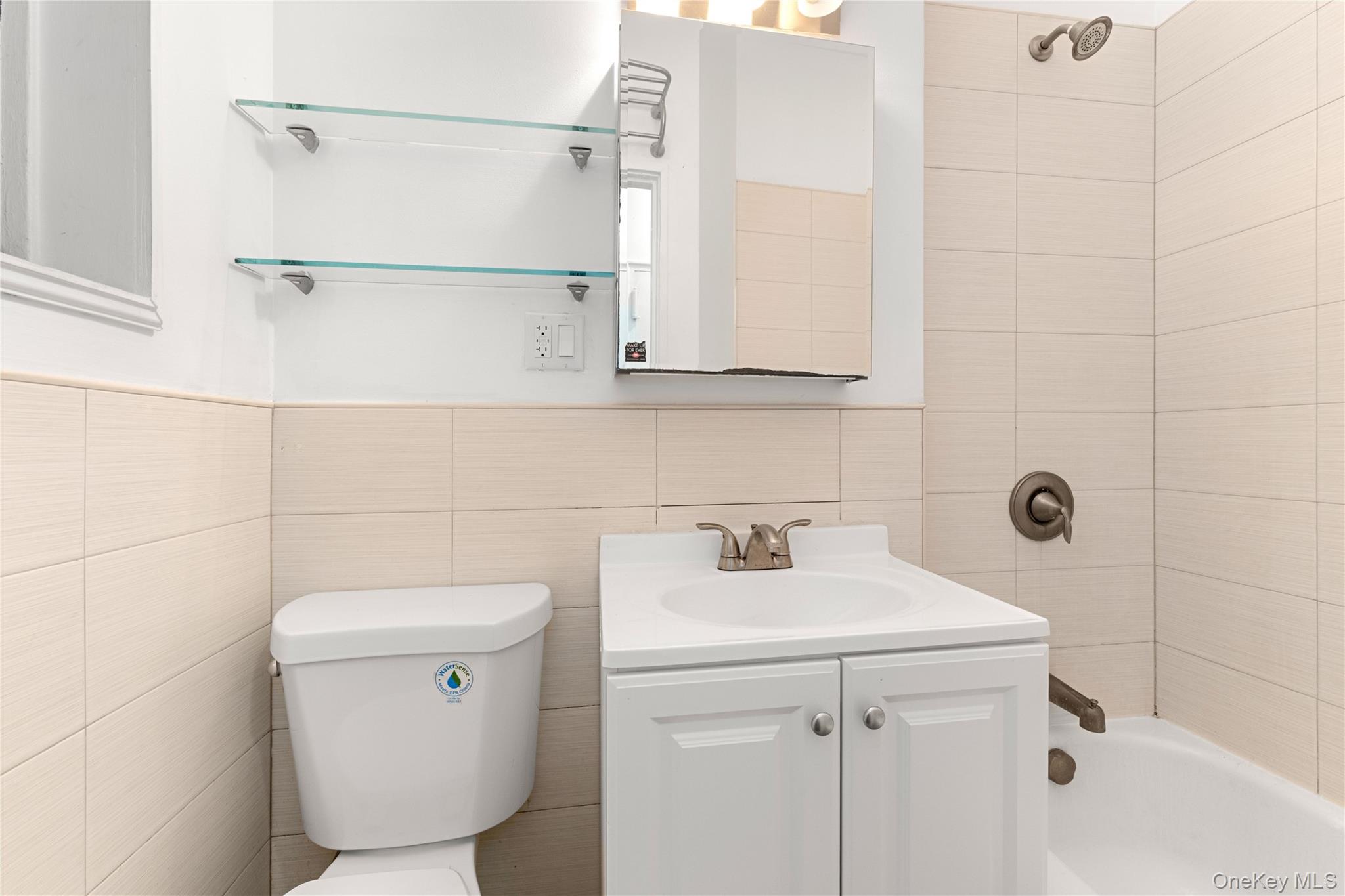 415 W 46 Street, Unit 2D photo 6