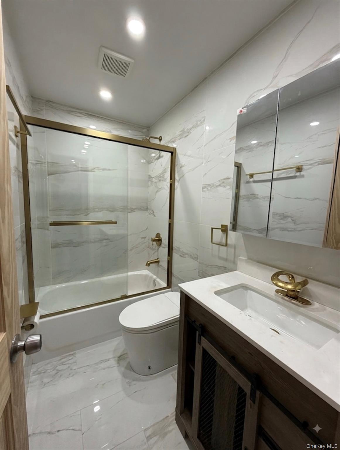 8121 102nd Avenue – For Sale photo 12