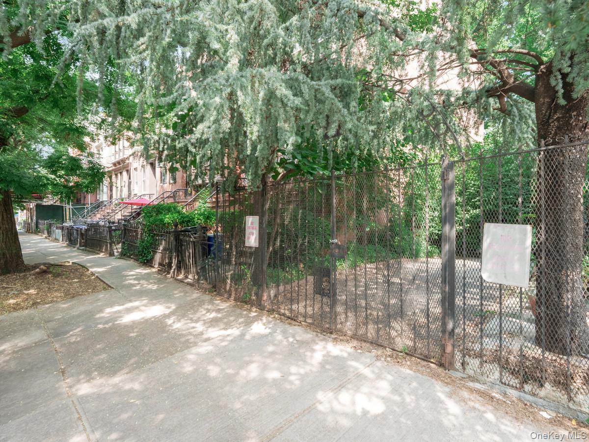 809A Greene Avenue, Unit HSE photo 6