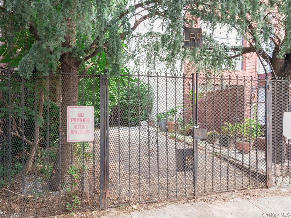 809A Greene Avenue, Unit HSE photo 5