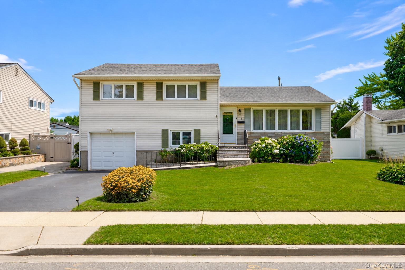 7 Primrose Avenue – For Sale photo 2