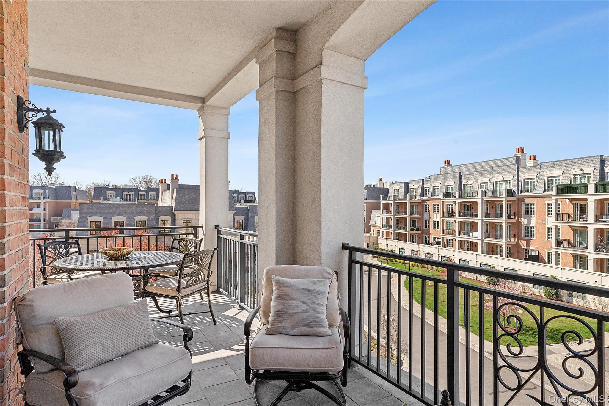 1000 Royal Court, Unit 1207 photo 14