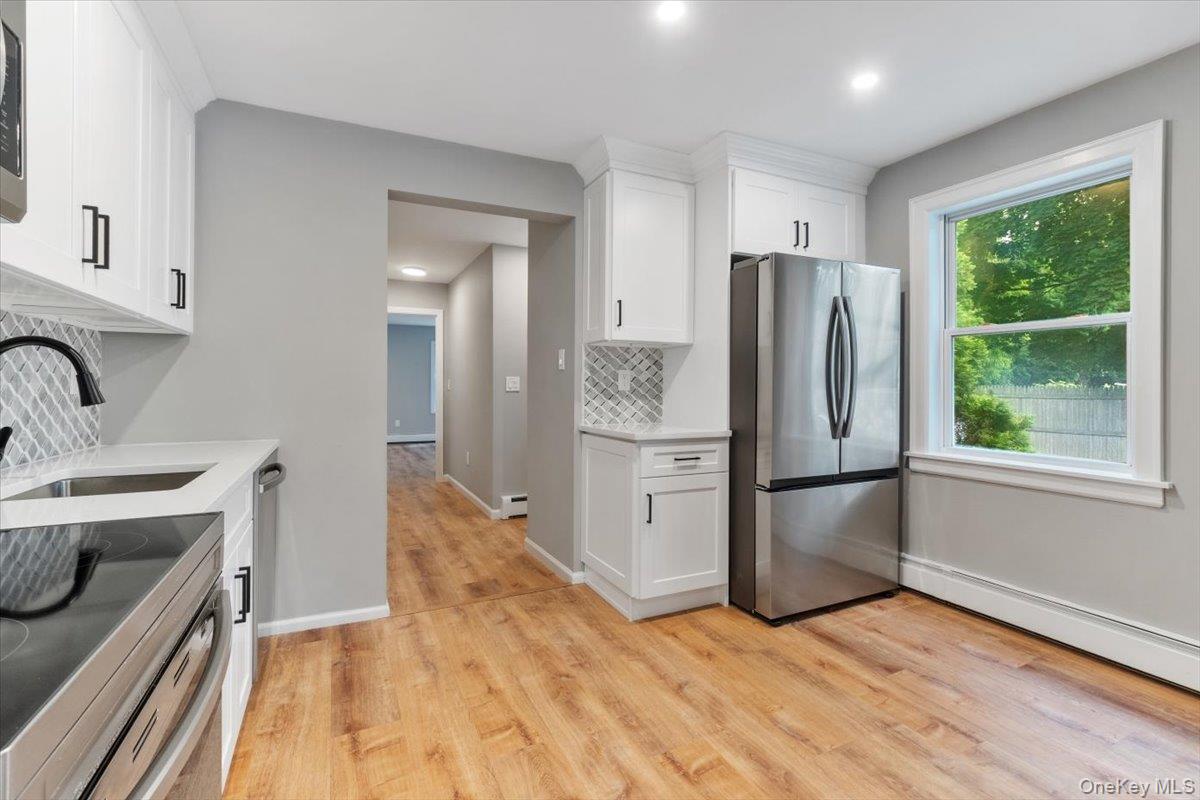 685 Horseblock Road – For Sale