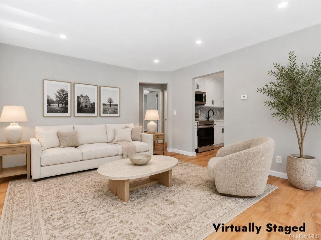 685 Horseblock Road – For Sale photo 4