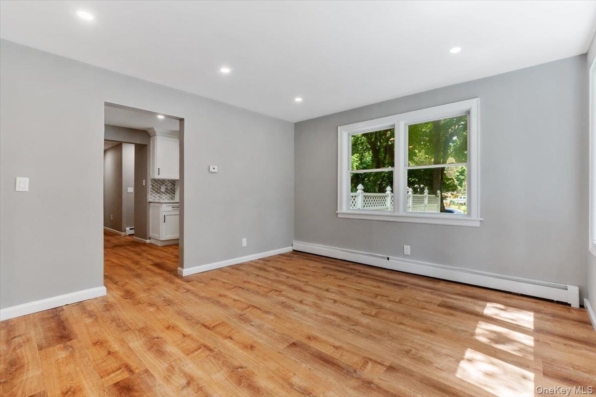 685 Horseblock Road – For Sale photo 5