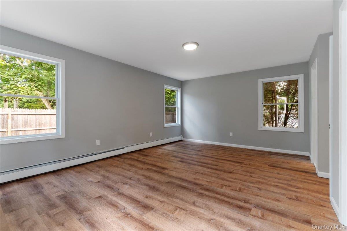 685 Horseblock Road – For Sale photo 18