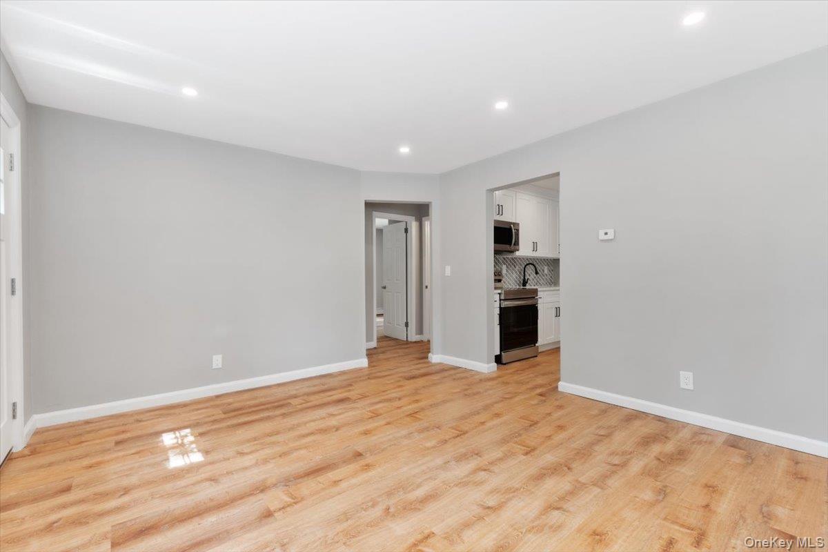 685 Horseblock Road – For Sale photo 3
