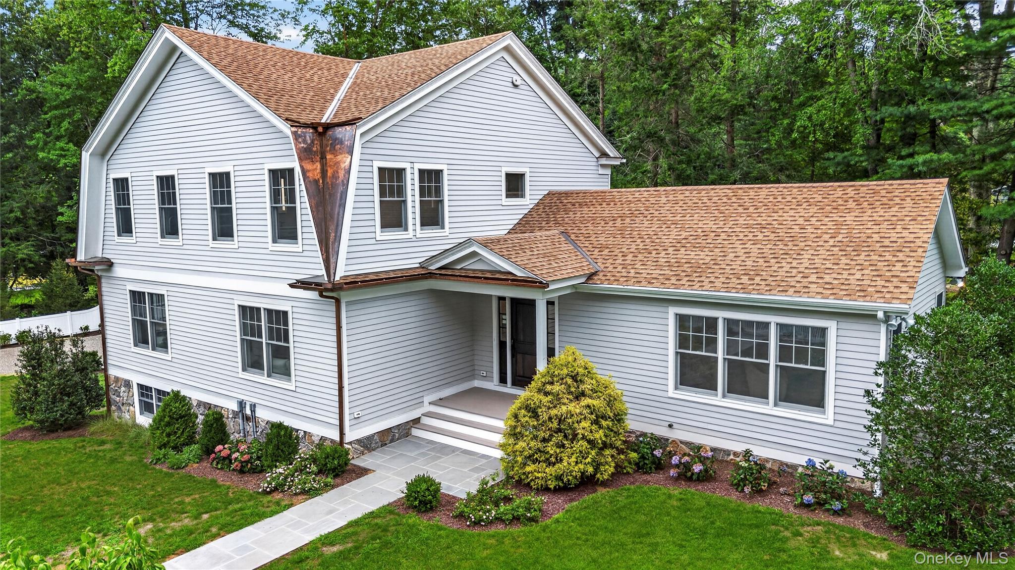 21 Twin Lakes Road – For Sale