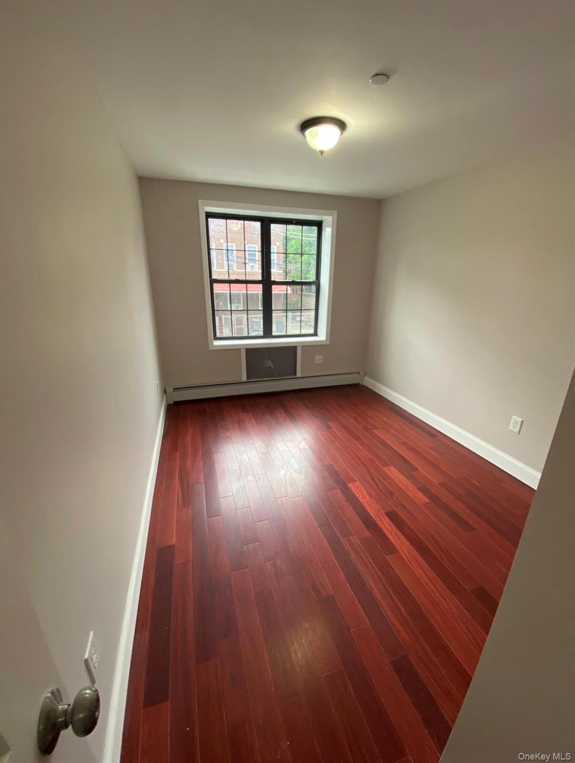 643 Sheffield Avenue – For Sale photo 4