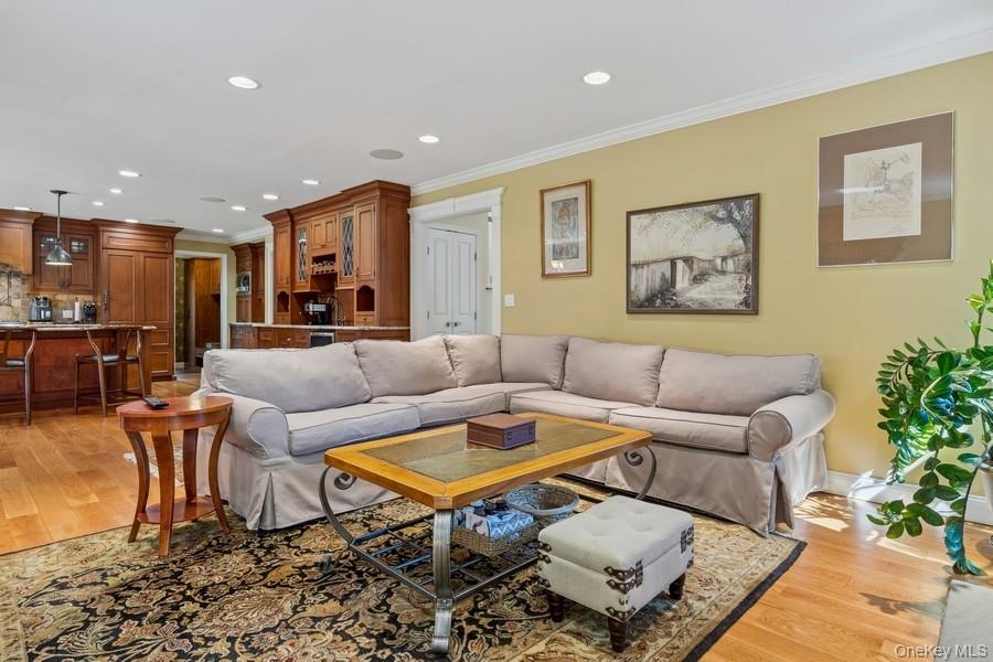 5 Kenwood Lane – For Sale photo 22