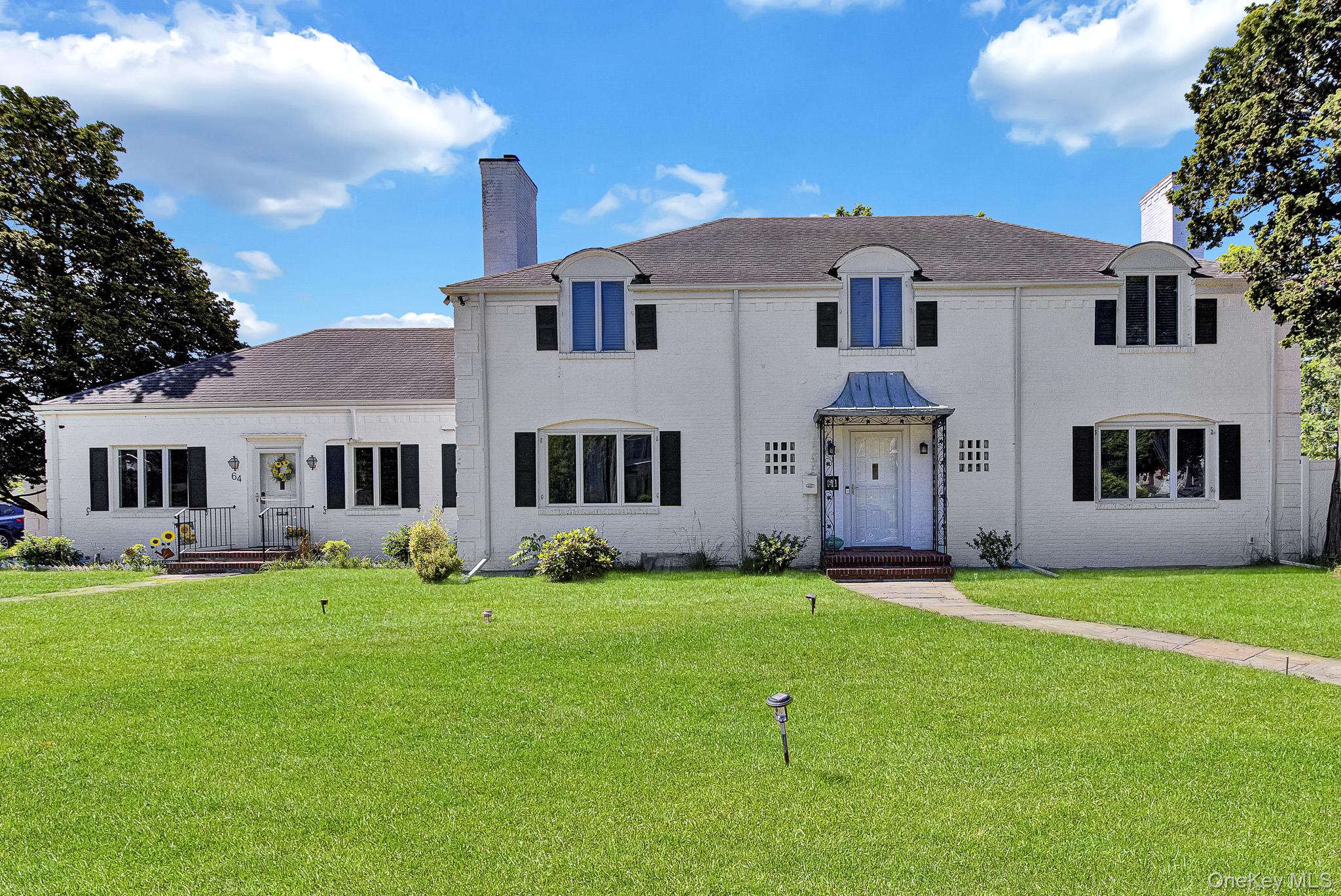 64 E Roe Boulevard – For Sale