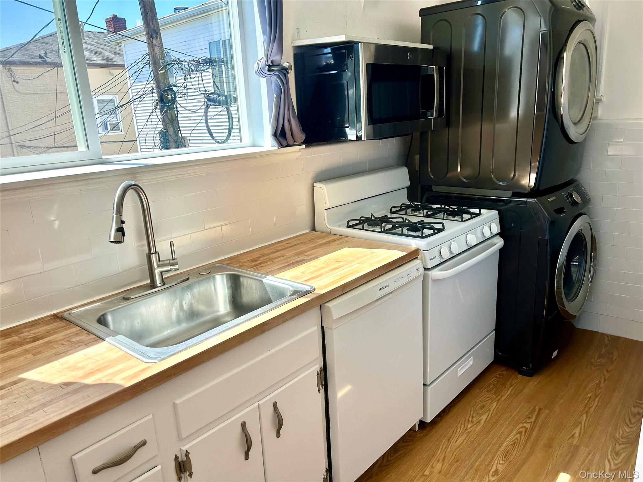 105 Mitchell Avenue, Unit UPPER photo 16