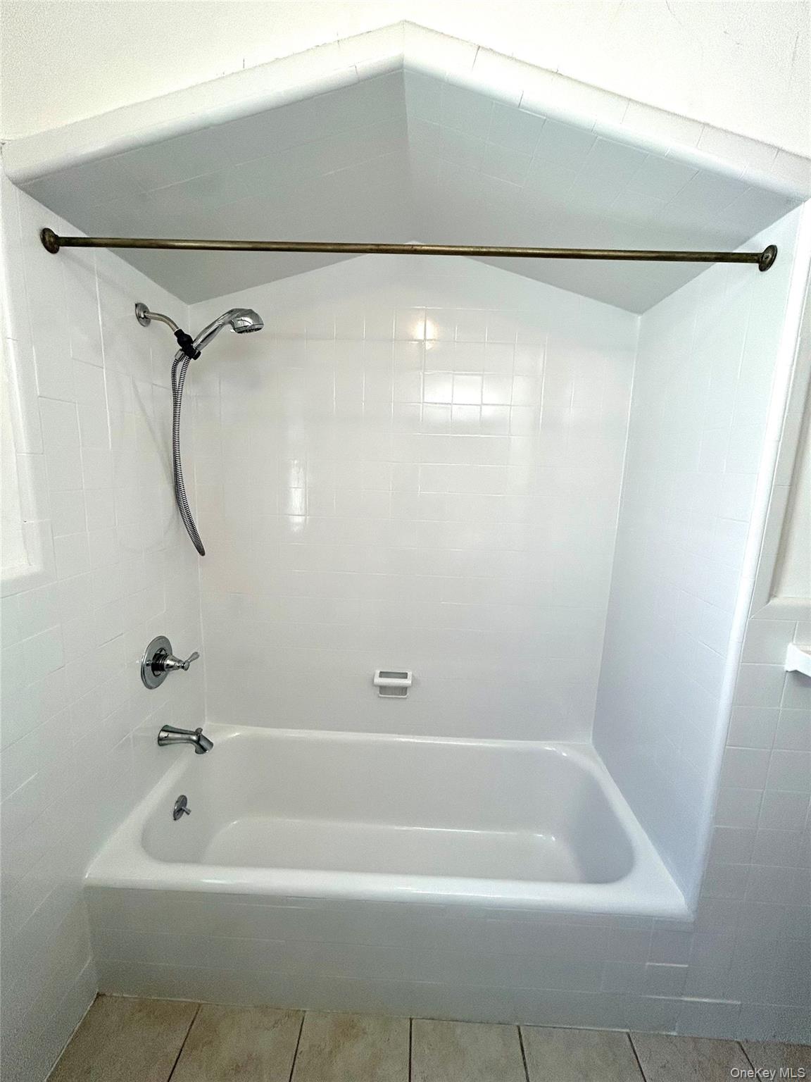 105 Mitchell Avenue, Unit UPPER photo 24