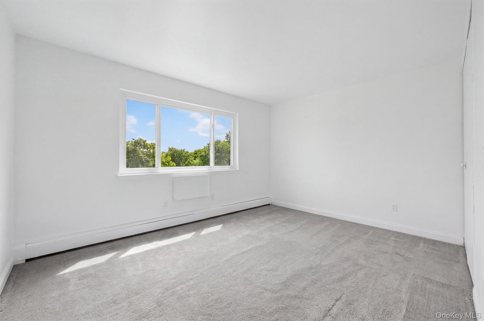 150 Glenwood Avenue, Unit F5 photo 9