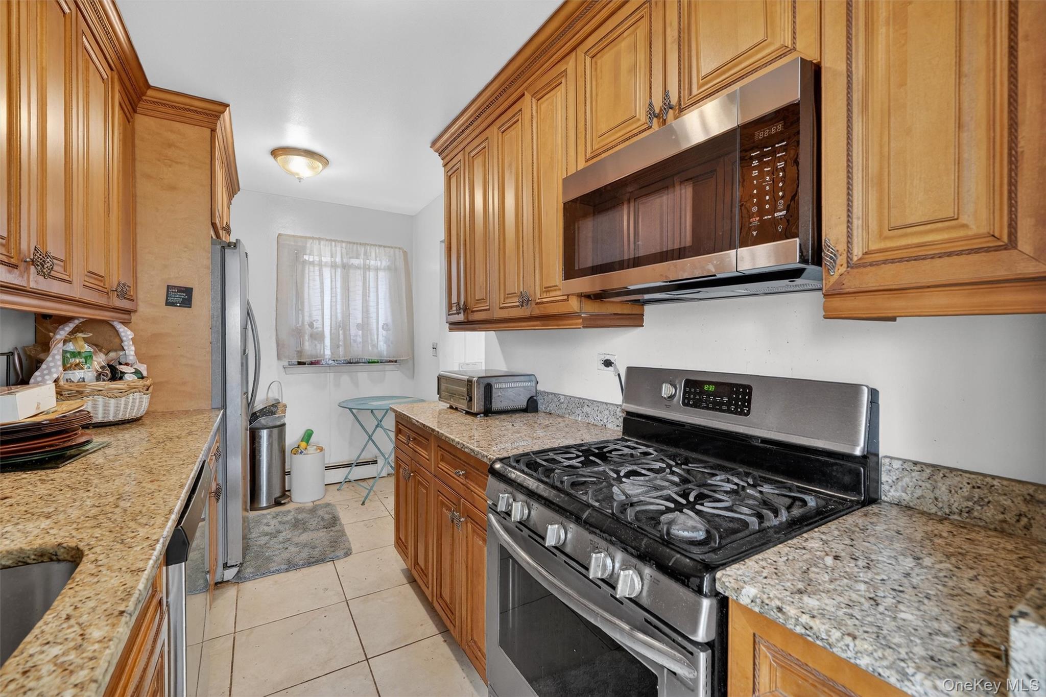 150 Glenwood Avenue, Unit F5 photo 5