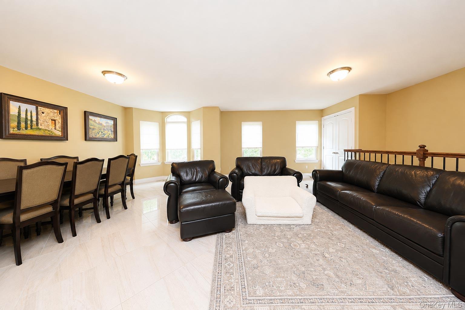 15 Wiltshire Ln – For Sale photo 7