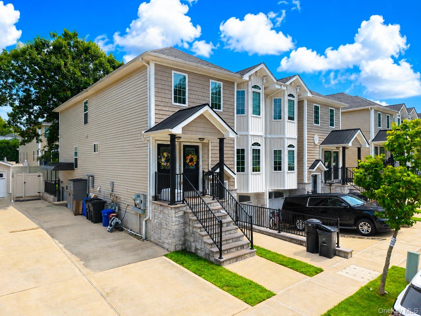 15 Wiltshire Ln – For Sale photo 2